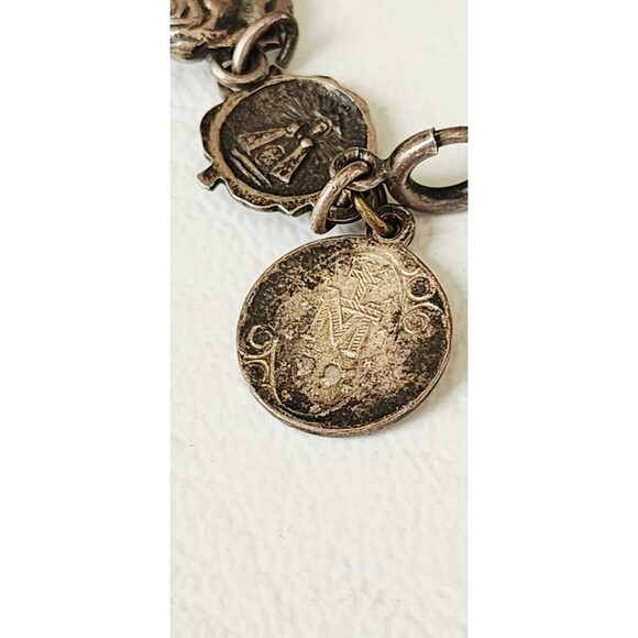 VINTAGE ANTIQUE STERLING SILVER ROSES AND SAINTS CATHOLIC MEDAL BRACELET 6.5" - Picture 4 of 10